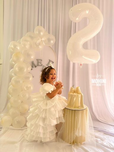 Vestido bebé niña blanco volantes lazo tutú – primer cumpleaños by Mohini Bebé  